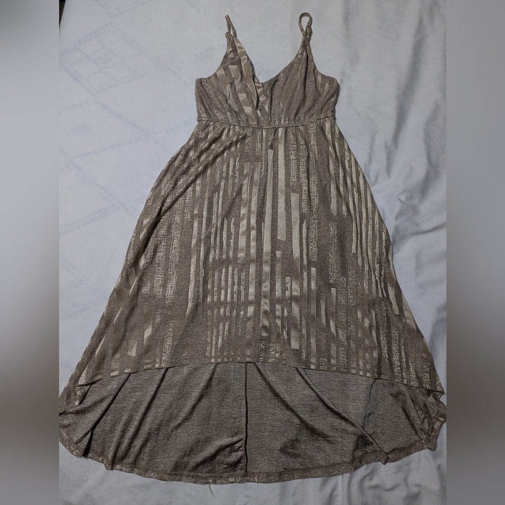 ☘️Neesha Gold High Low Striped Cocktail Sundress, Medium